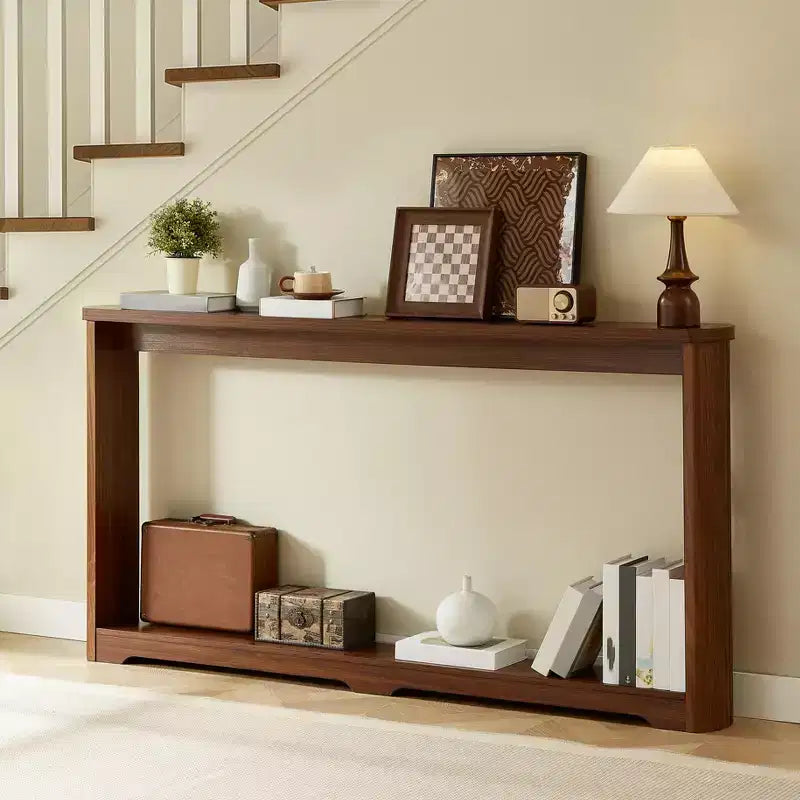 Table d'appoint de rangement 70,1 pouces avec texture ondulée, Design étroit en bois, idéale pour un placement derrière les canapés, parfaite pour les entrées. Noyer